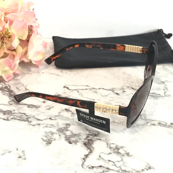 Steve Madden Tortoise Sunglasses - Picture 7 of 7